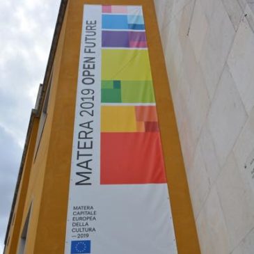 Matera Europa Kulturhauptstadt 2019 mit ihren Felsenwohnungen!